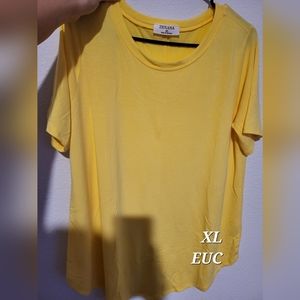 Zenana yellow basic tee